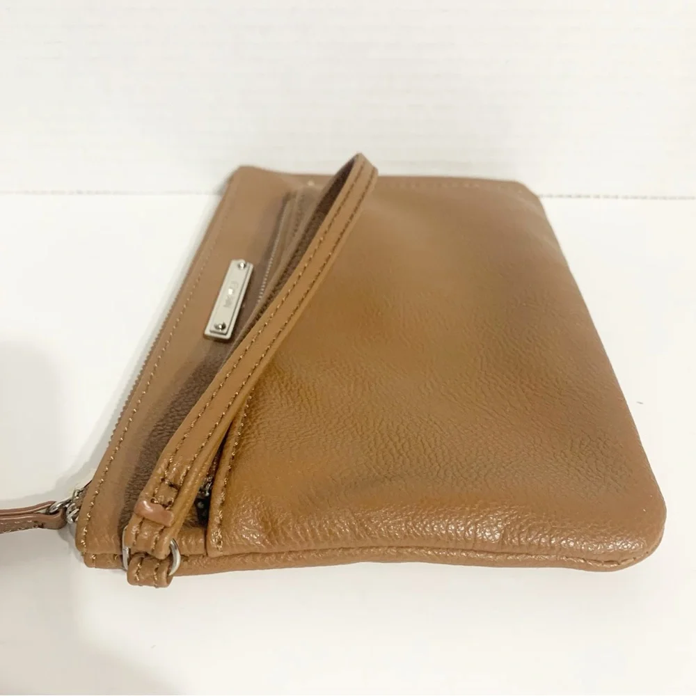 Nine West Faux Leather Wristlet Fully Line in Tan Print Studded Logo Plate Brown